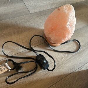 Salt rock lamp. New bulb.